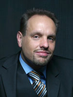 Prof. Dr. Alexander Deseniss